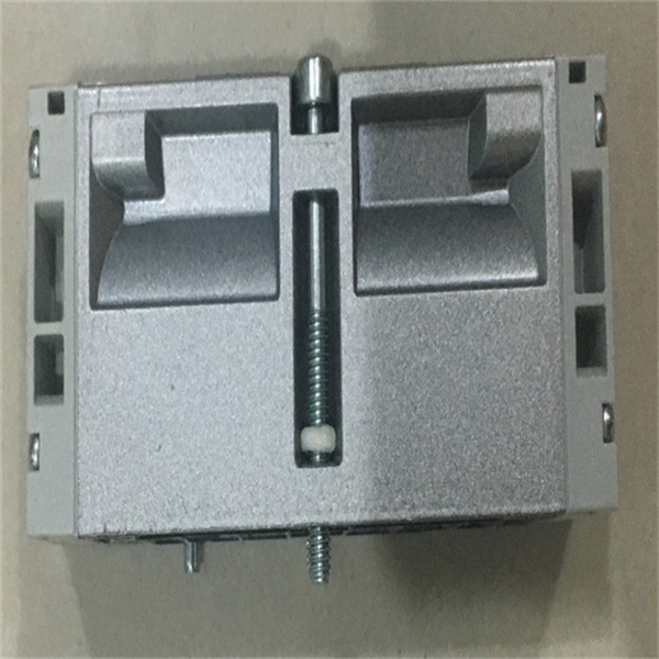 費(fèi)斯托EAMM-U-65-T42-60P-87平行安裝組件FESTO